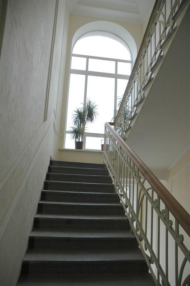 Hotel Pecherskie Lipki Kiew Exterior foto