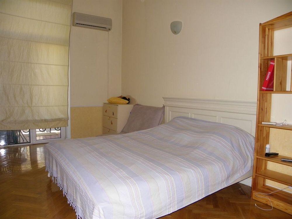 Hotel Pecherskie Lipki Kiew Exterior foto